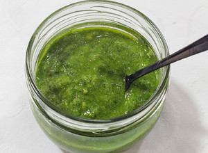 Una foto de Salsa Pesto de Perejil 🌱