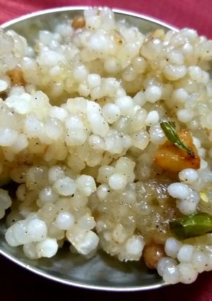 साबूदाना खिचड़ी(sabudana khichdi recipe in hindi) रेसिपी मुख्य फोटो