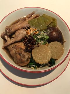 รูปของ ก๋วยเตี๋ยวไก่ตุ๋นมะระ