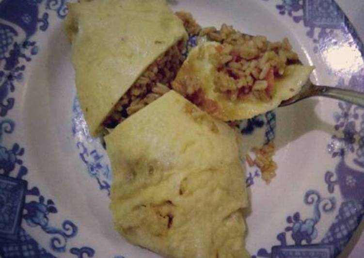 Resep Nasi Goreng Kemul(Gulung) yang Enak