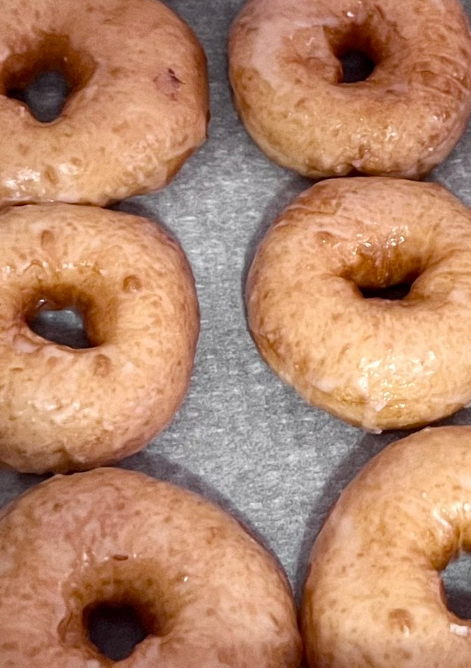 Una foto de Donuts glaseados