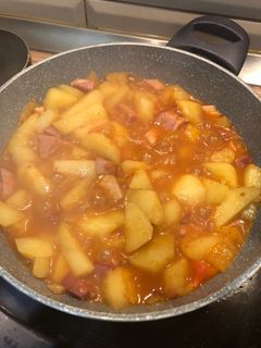 Paprikás krumpli húsos szalonnával recept fotója
