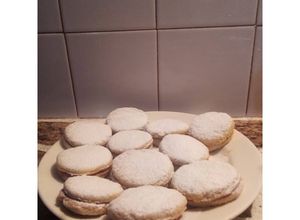 Una foto de Alfajores polos