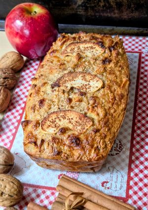 Una foto de Budín de manzana saludable (otro) 🍎 no necesitás balanza ♥️ sin azúcar agregado ni edulcorante 🍎