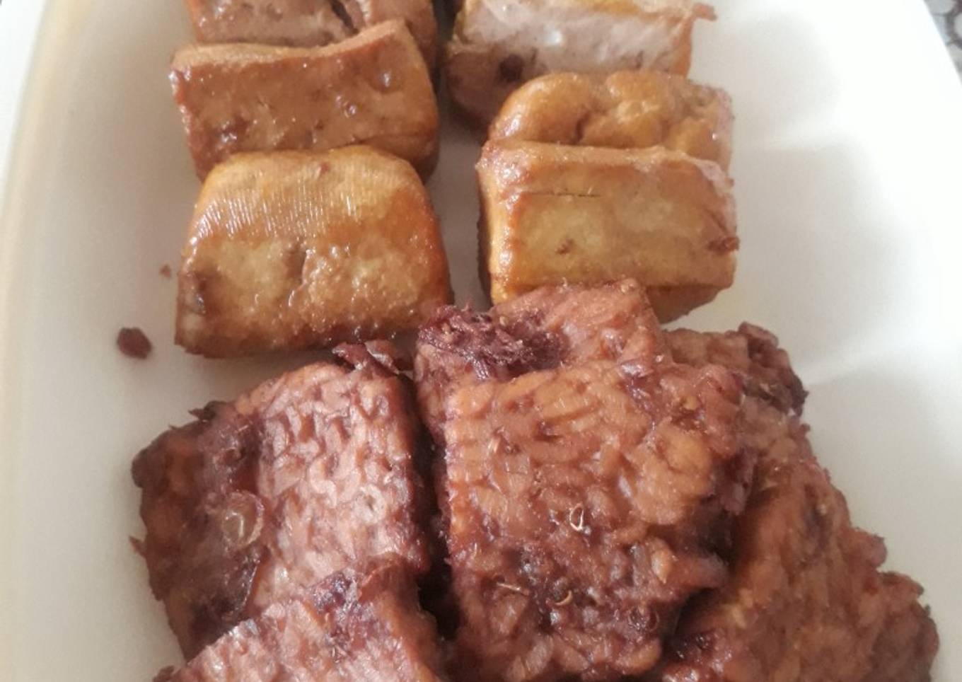 Tempe dan Tahu Bacem
