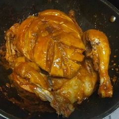A picture of Chicken Chargah.