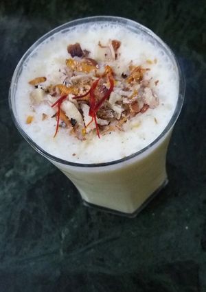 A picture of Desi lassi.