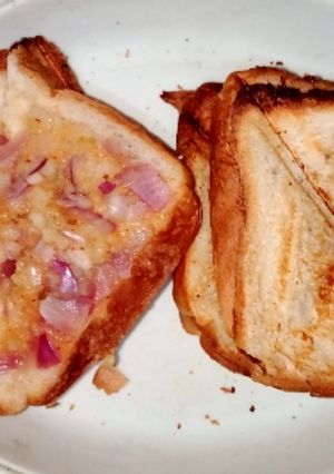 आलू प्याज़ के सैंडविच (aloo pyaz ki sandwich recipe in Hindi) रेसिपी मुख्य फोटो