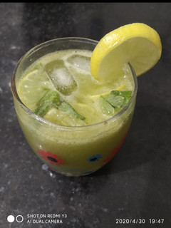 મોઇતો (Mojito Recipe in Gujarati) રેસીપી મુખ્ય ફોટો