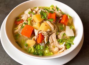 Hình của món Súp Gà Hầm Rau Củ (Nấu Từ Nước Ninh Gà).