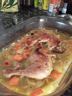 Una foto de Muslos De Pollo en salsa de Parchita o Maracuyá