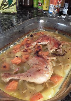 Una foto de Muslos De Pollo en salsa de Parchita o Maracuyá