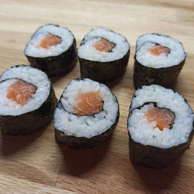 Maki de salmón Receta de La cucharada de Pam- Cookpad