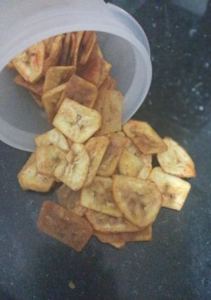 A picture of Banana chips.