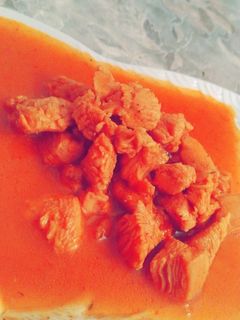 صورة لوصفة صدر دجاج بصوص حمراء