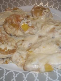 Una foto de Pechuga de pollo con puerro y nata