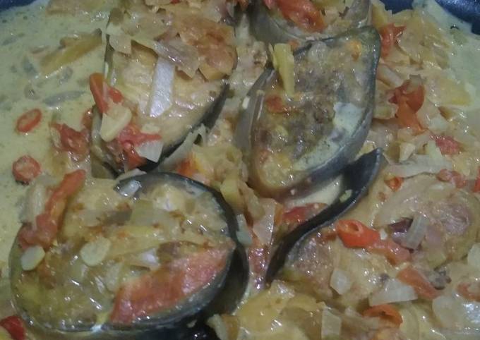 Patin Bumbu Kuning Spesial