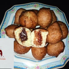 Puff puff filled with dark chocolate A picture of Puff puff filled with dark chocolate.