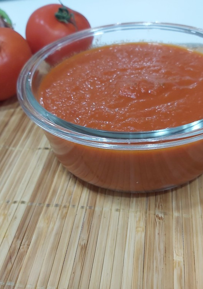 Una foto de Salsa de tomate casero🍅🍅