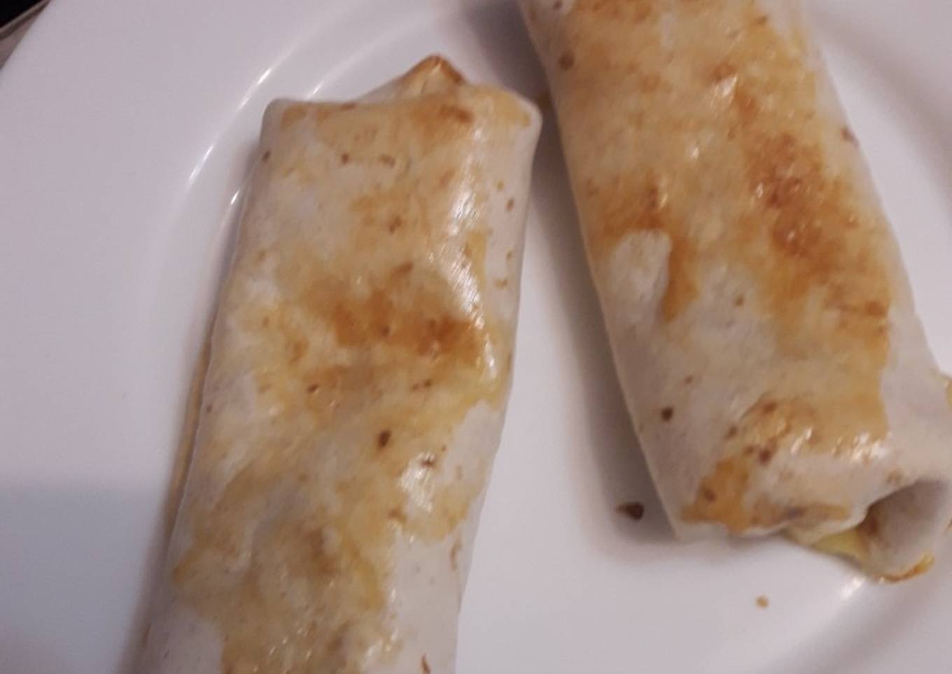 Flautas de bacon, pollo y queso