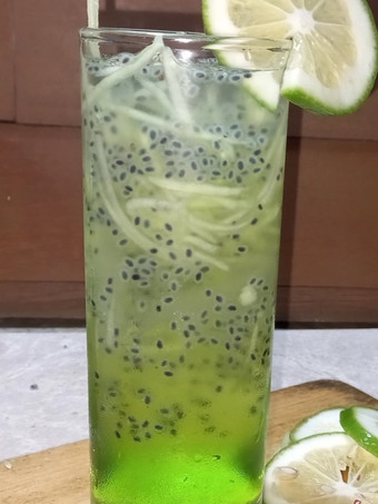 Bagaimana Menyiapkan Es timun serut selasih Irit Anti Gagal