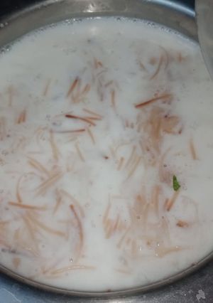 A picture of Dudh ki savaiya.