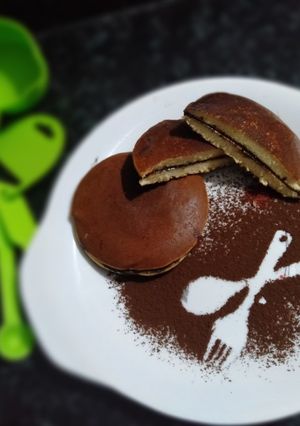 डोरा केक (Dora cake recipe in Hindi) रेसिपी मुख्य फोटो