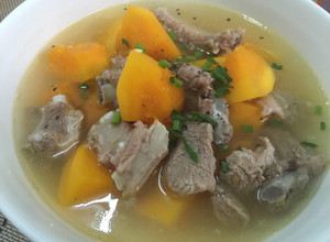 Hình của món Canh đu đủ hầm sườn.