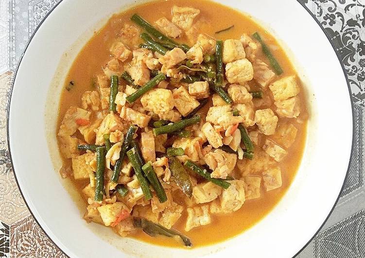 Tahu Tempe Kacang Panjang with Gulai Sauce
