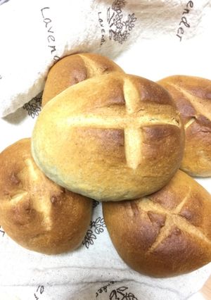 Foto resep Crunchy Dinner Rye Flour Bread -Eggless