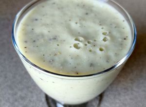 Zdjęcie przepisu Koktajl z bananów i kiwi.