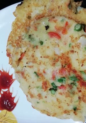 सूजी का उत्तपम (Suji ka uttapam recipe in hindi) रेसिपी मुख्य फोटो