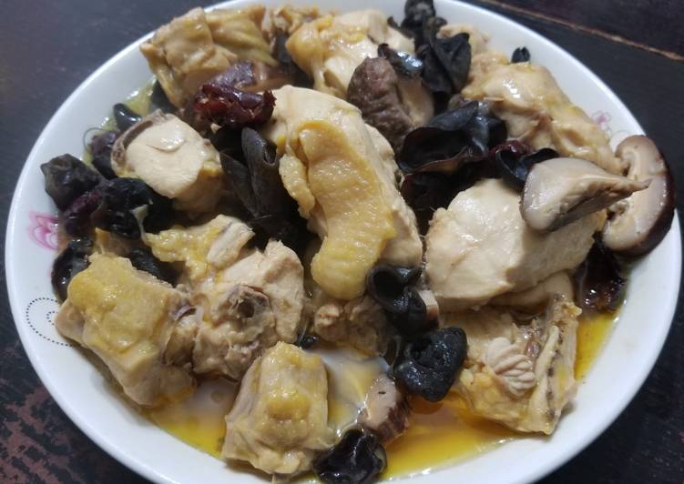 Simple Way to Make Homemade Chinese Steam Chicken with Mushroom Black Fungus 冬菇蒸雞