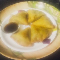 A picture of Green peas Mini Samosa.