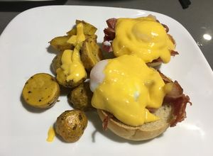 Una foto de Hollandaise sauce