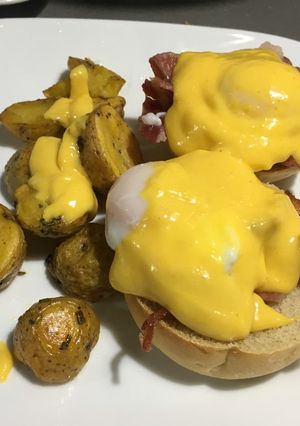 Una foto de Hollandaise sauce