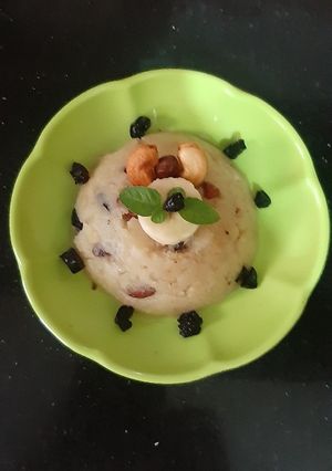 प्रसादाचा शिरा रेसिपी चे मुख्य फोटो 