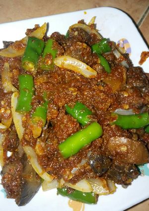 Foto resep Sambal goreng ati cabe hijau bombai