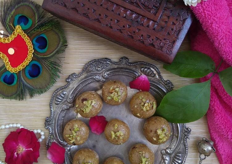 Recipe of Ultimate Oats and Dry Fruit Ladoos