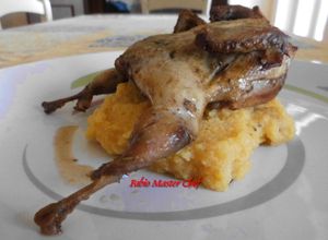 Foto di Quaglia alla Cacciatora a Modo Mio servita su Polenta