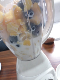 A picture of Blueberry mango and banana smoothie #themechallenge.