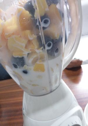 A picture of Blueberry mango and banana smoothie #themechallenge.