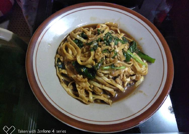 Resep Mie Nyemek Lezat Sekali