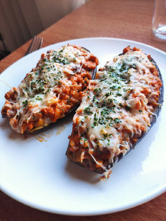 Una foto de Berenjenas rellenas al horno