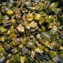 A picture of Bhindi ki sabzi.
