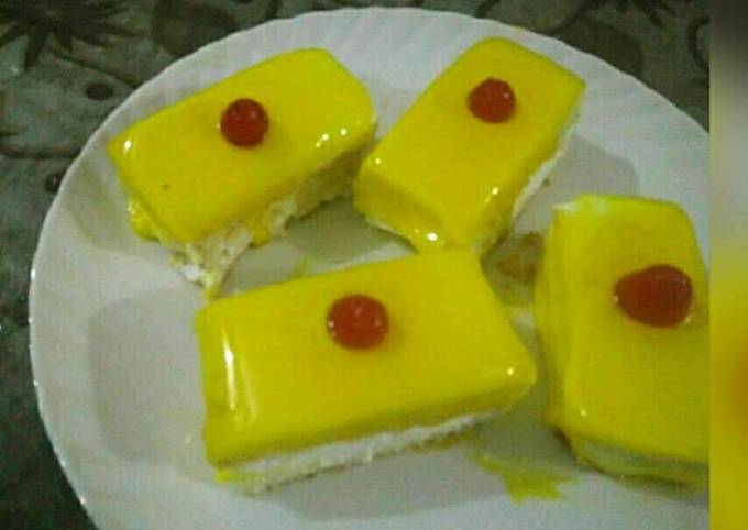 Mango flavoured pastries