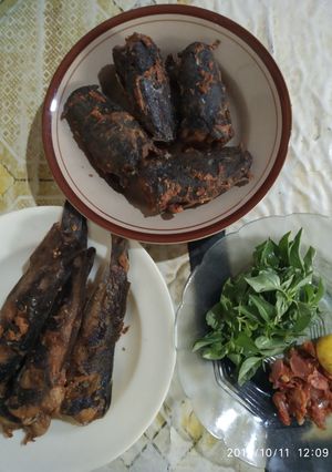 Foto resep Lele goreng + sambal mentah lalapan kemangi