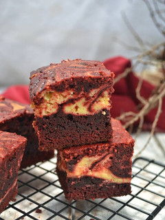 Foto resep Red Velvet Cheese Brownies