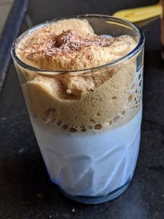 दुर्गा ची कॉफी (coffee recipe in marathi) रेसिपी चे मुख्य फोटो 