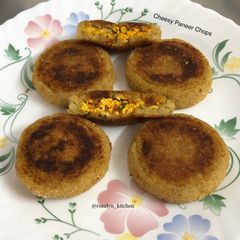 A picture of Cheesy Paneer Chops.